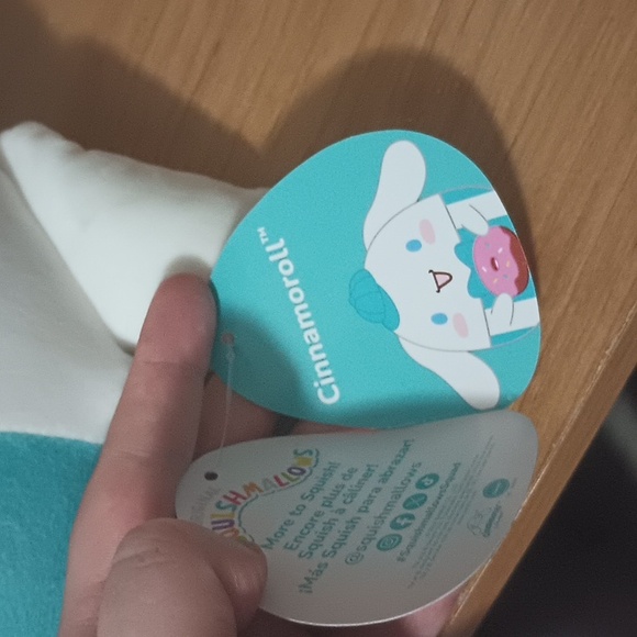Cinnamoroll with Doughnut Squishmallow - Picture 4 of 5